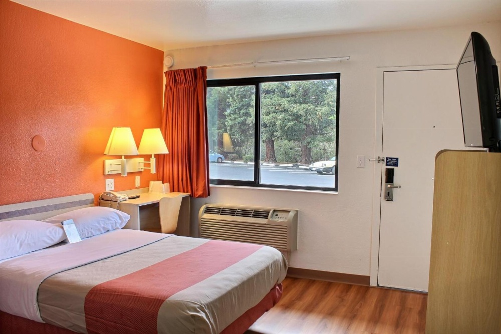 Motel 6 San Luis Obispo North Main image