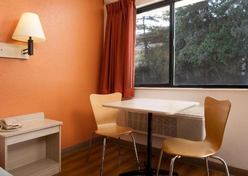 Motel 6 San Luis Obispo North image 33
